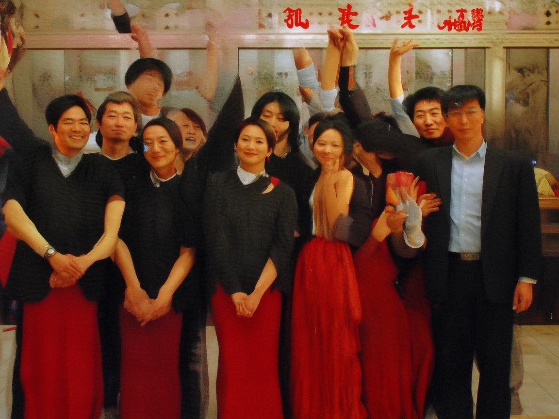 葫芦岛上的金属记忆,坚韧与柔情的交响 葫芦岛上的金属记忆,坚韧与柔情的交响