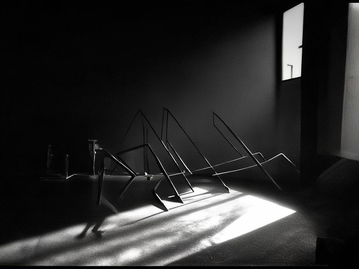 金属之舞，凝固的时光与生活的印记